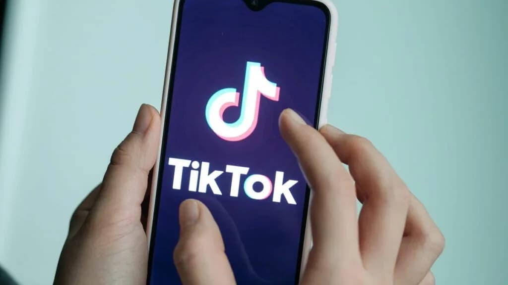 TikTok surpasses Instagram as the world’s highest-grossing social media app