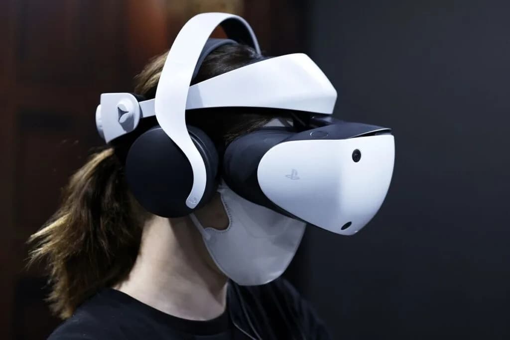 Sony-Group-Corp.-Halts-PSVR2-Production-Amid-Slow-Sales