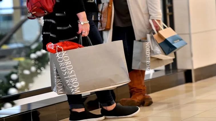 Retail sales volumes show muted Black Friday shopping activity