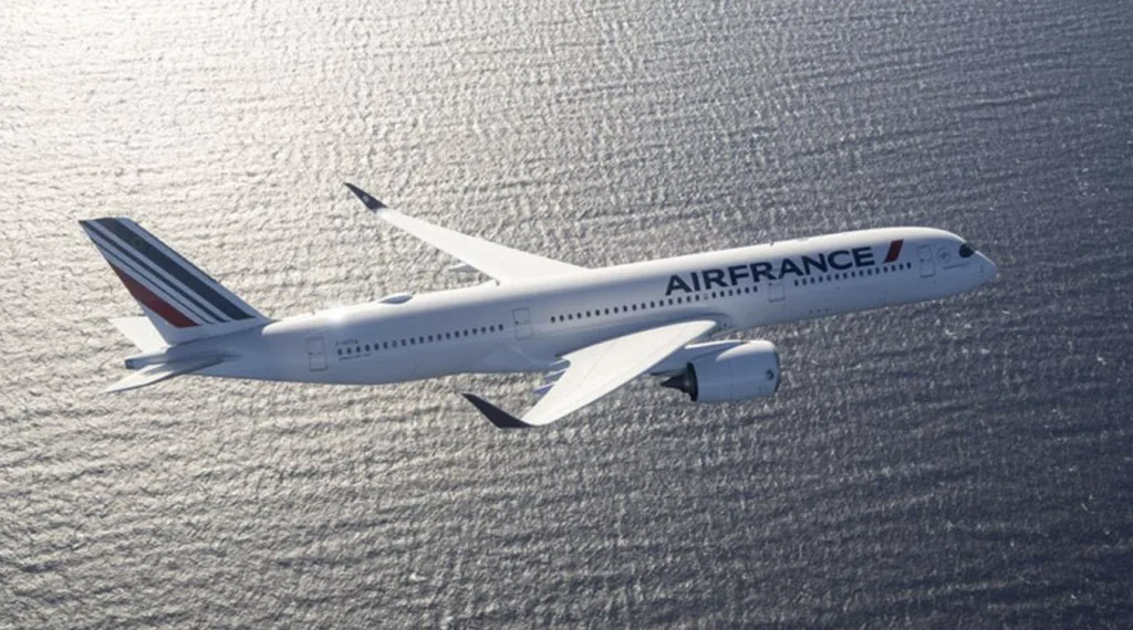 France Implements Ban on Short-Haul Flights to Reduce Carbon Emissions