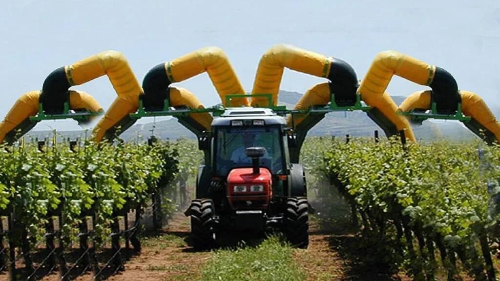 WATCH: 15 Modern farming technologies that are NEXT LEVEL