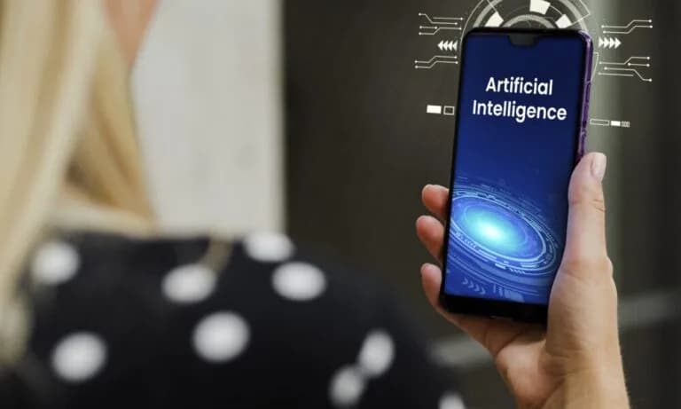 AI-Powered-Mobile-Phone-Gives-Offline-Access-to-Information