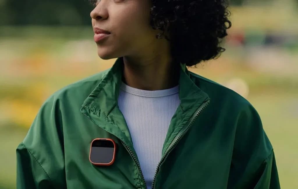 From Smart Pins to AI Assistants: How Wearables Could Outpace Mobiles in Tech Evolution