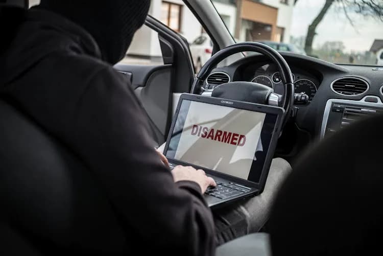 In South Africa, criminals are employing these latest high-tech tactics to steal automobiles