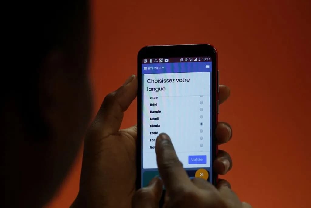 Watch| A phone that speaks 50 languages: "Open" is designed for people who cannot read or write