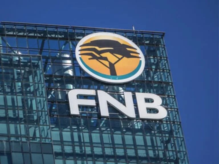 Mzansi’s FNB bags second consecutive Global Finance’s SME Award