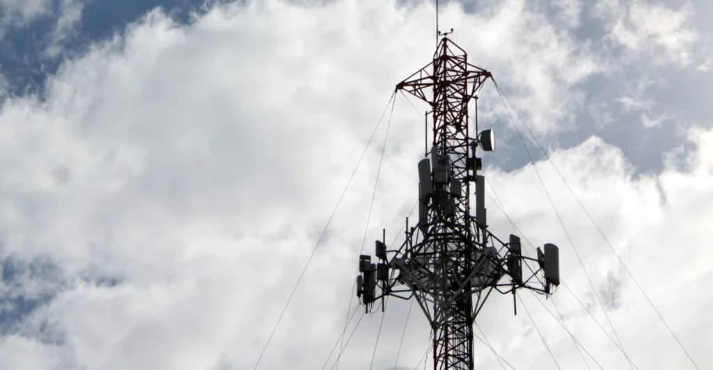 MTN finalizes deal to sell South African towers