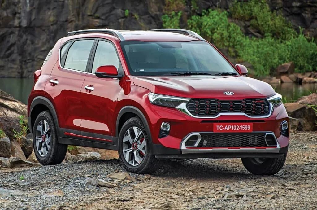 Kia Sonet teased in India for the first time