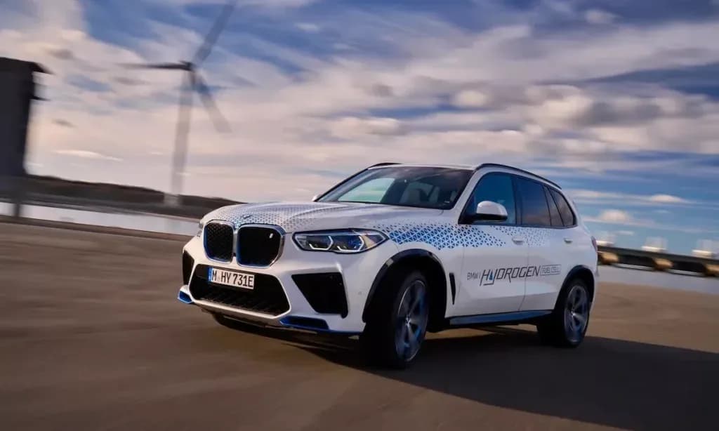 BMW-partners-up-with-Anglo-American-Platinum-and-Sasol-to-develop-South-Africas-fuel-cell-car-ecosystem