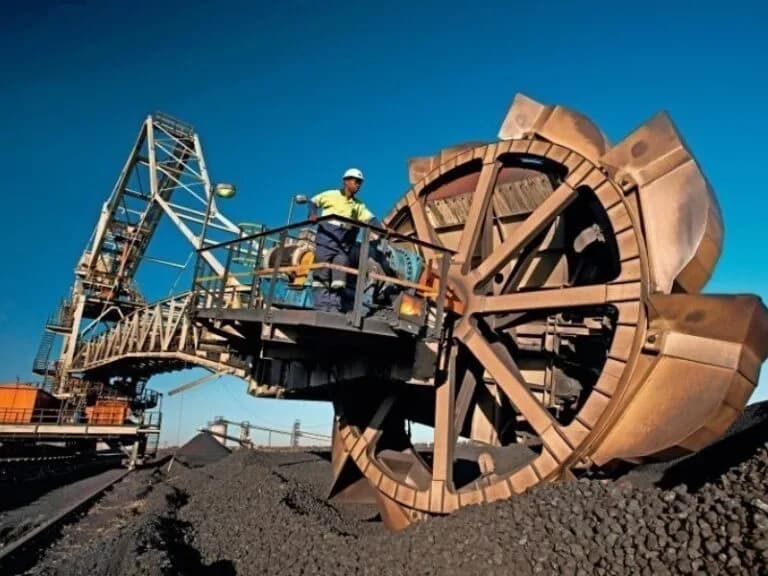 Africa's Commodity Crossroads: Boom, Barriers, and the Battle for Mining's Future