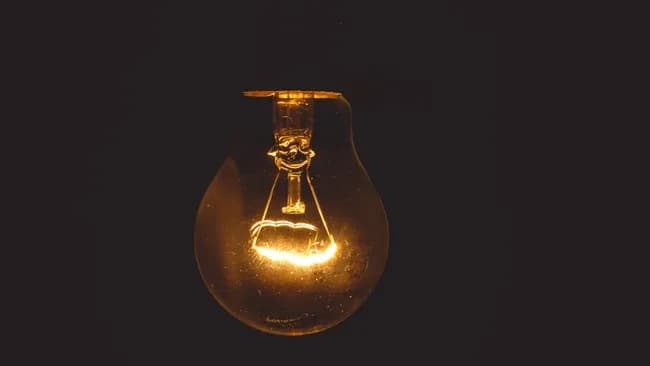 POWER-SURGE-INSURANCE-CLAIMS-SKYROCKET-BY-80-