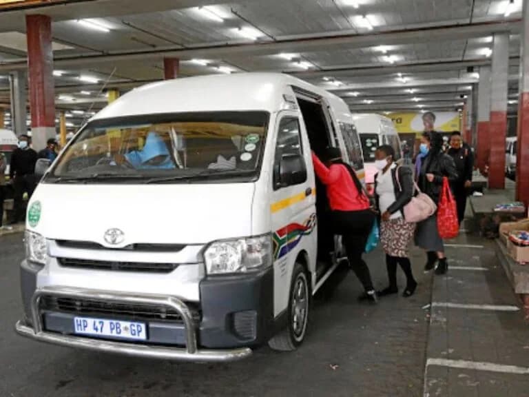 Standard Bank aims to roll out cashless simple taxi fare payment countrywide