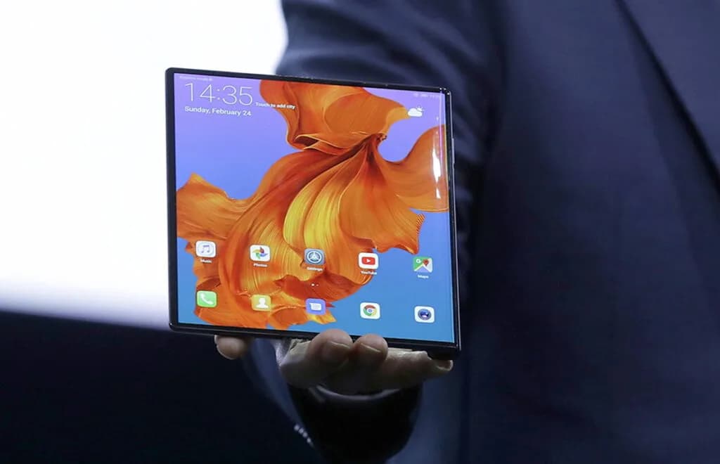 China's Huawei unveils 5G phone with folding screen