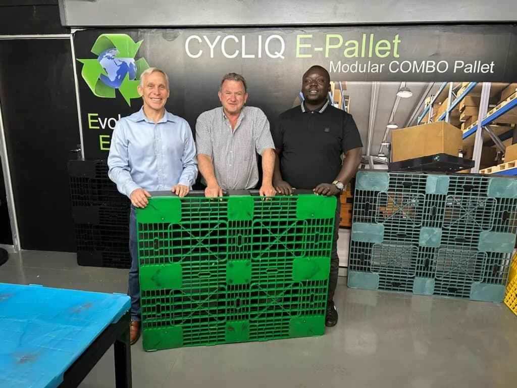 Tetra Pak® and Cycliq introduce Africa’s first recycled polyAl-based E-pallet