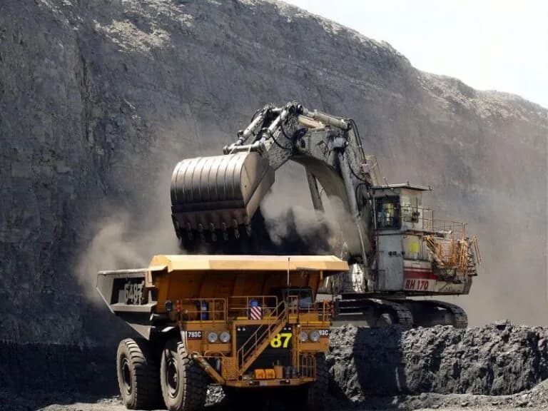 Buffalo Coal settles its R32,6 million business loan facility with Investec