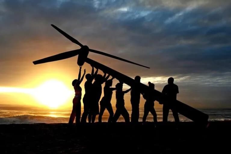 How Africa can adopt renewable energy on a massive scale and save billions along the way