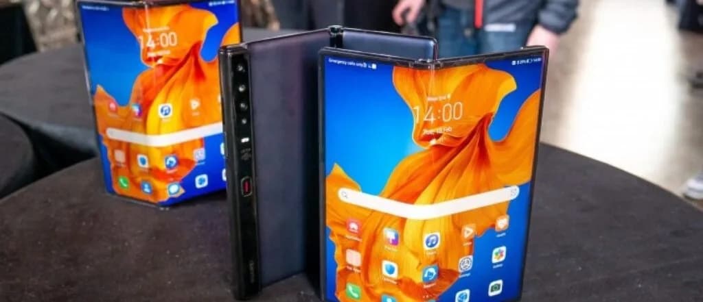 Huawei’s Mate X2 foldable adopts Samsung’s dual-screen design