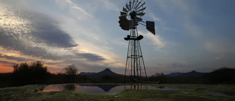 How might technological solutions alter Africa's response to the climate crisis