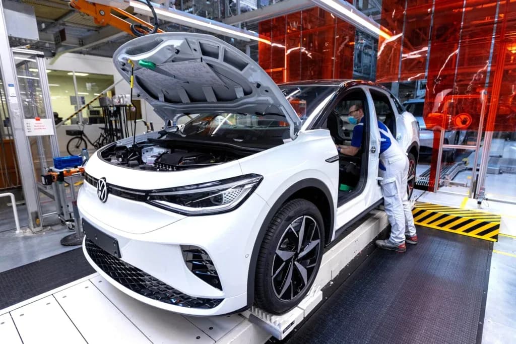 South-African-government-to-assist-motoring-industry-transition-to-EVs