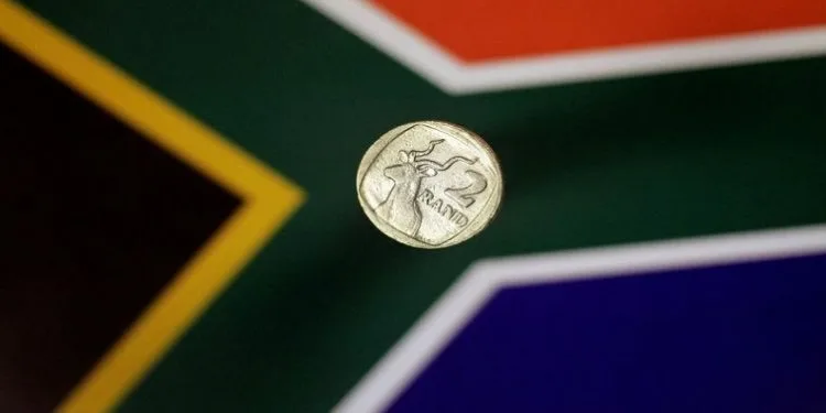 Rand strengthens ahead of Q3 GDP data